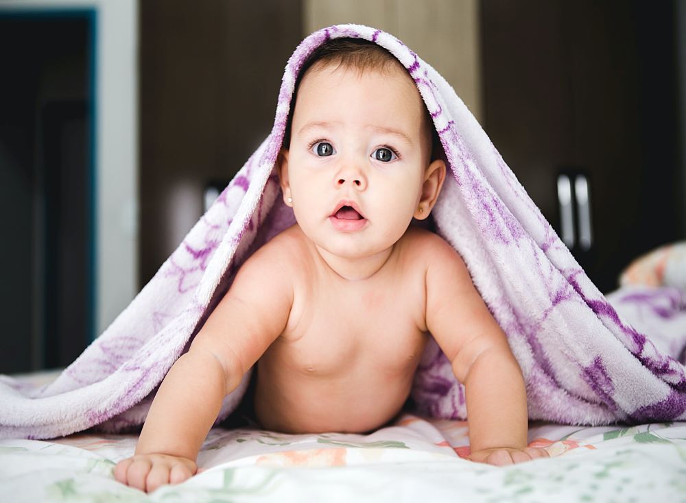 Mio figlio ha imparato a stare a pancia in giù